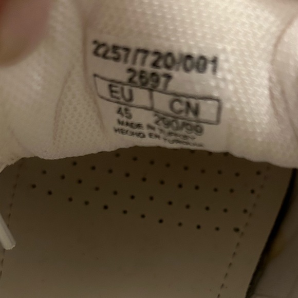 Zara Mens White Contrasting sneaker - Picture 7 of 7